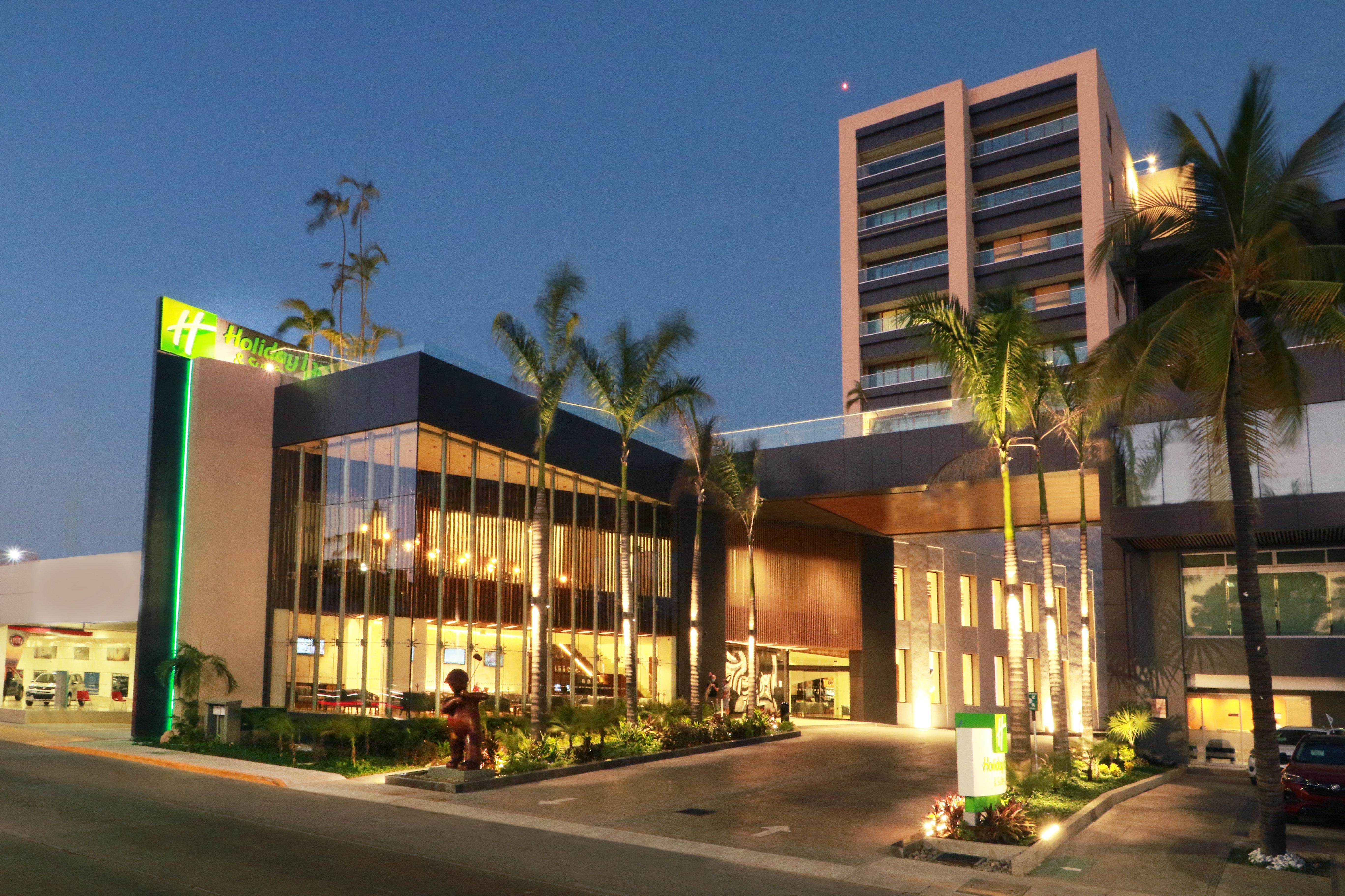 Holiday Inn & Suites - Puerto Vallarta Marina & Golf By Ihg Exteriör bild
