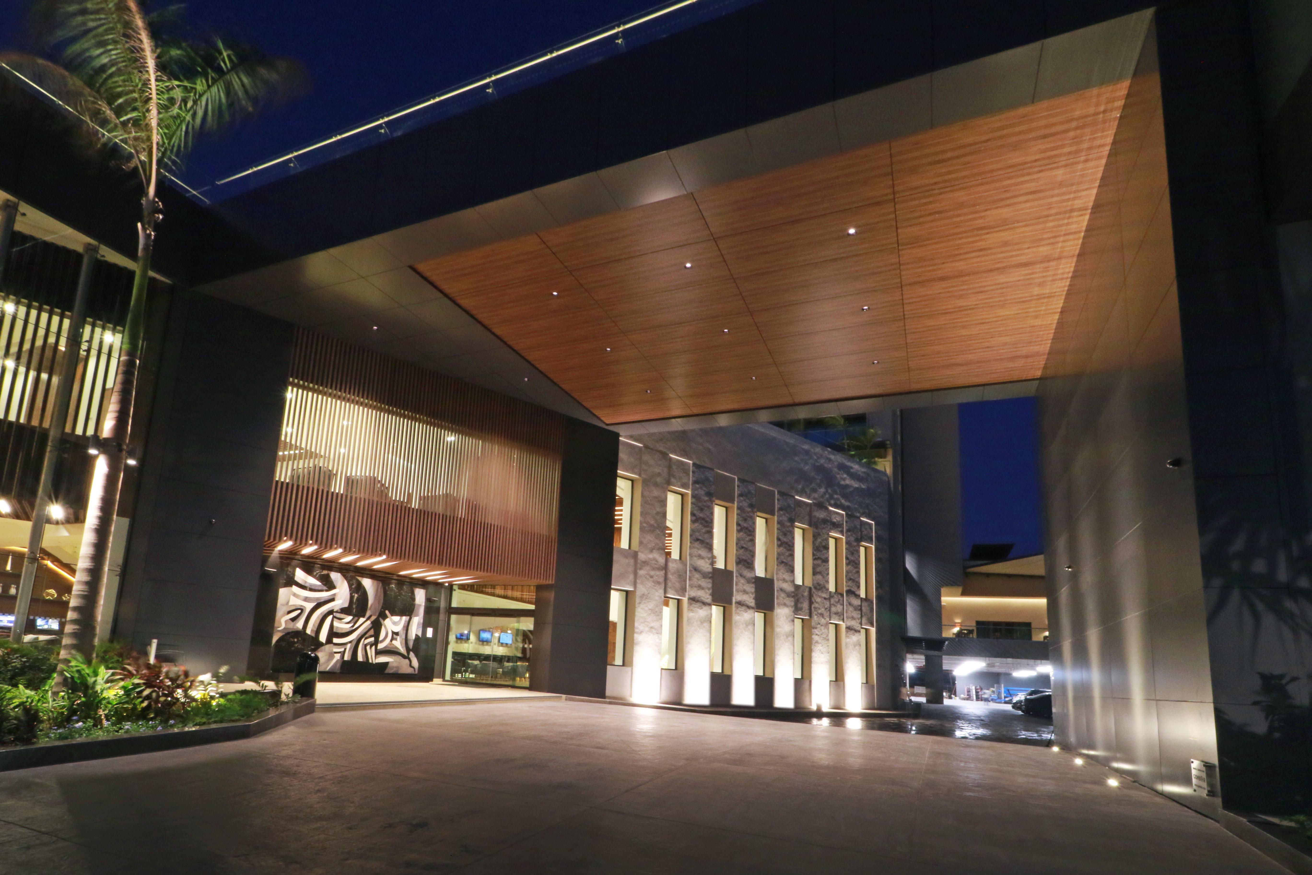 Holiday Inn & Suites - Puerto Vallarta Marina & Golf By Ihg Exteriör bild