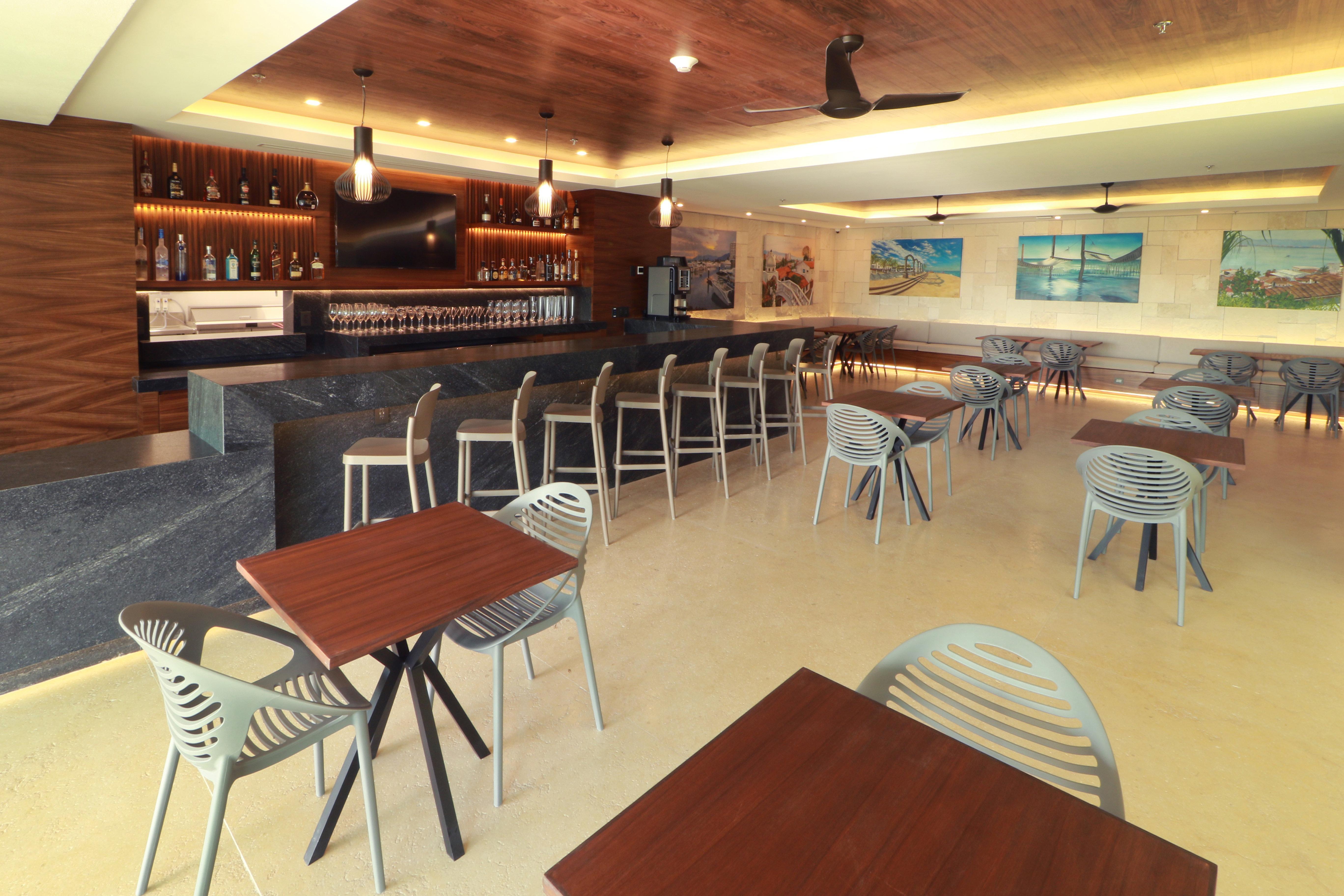 Holiday Inn & Suites - Puerto Vallarta Marina & Golf By Ihg Exteriör bild