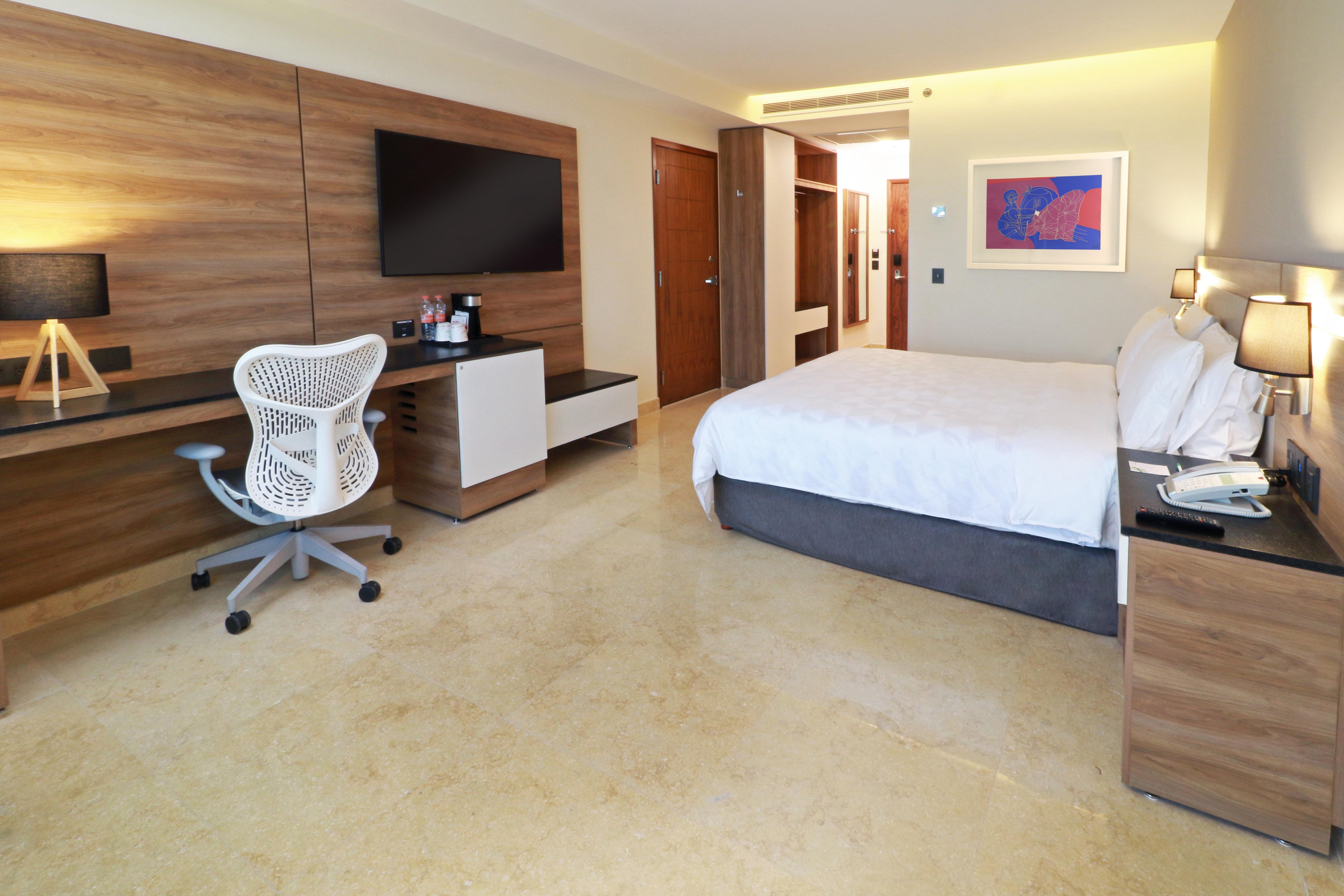 Holiday Inn & Suites - Puerto Vallarta Marina & Golf By Ihg Exteriör bild